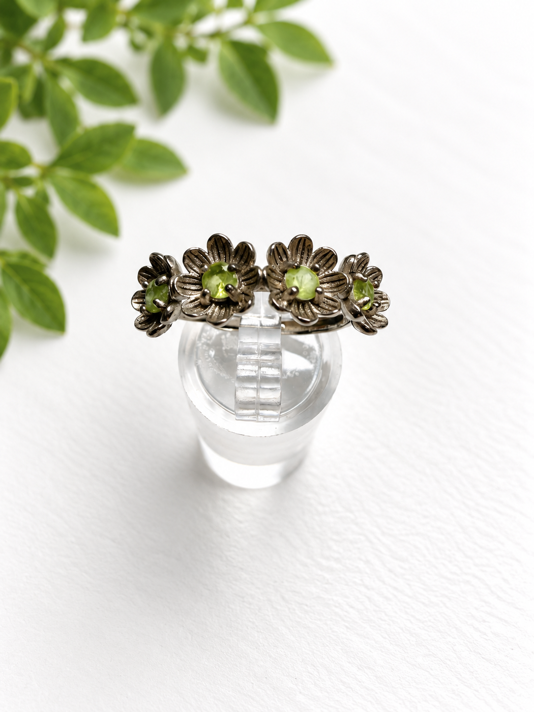 Peridot bloemen ring - S925