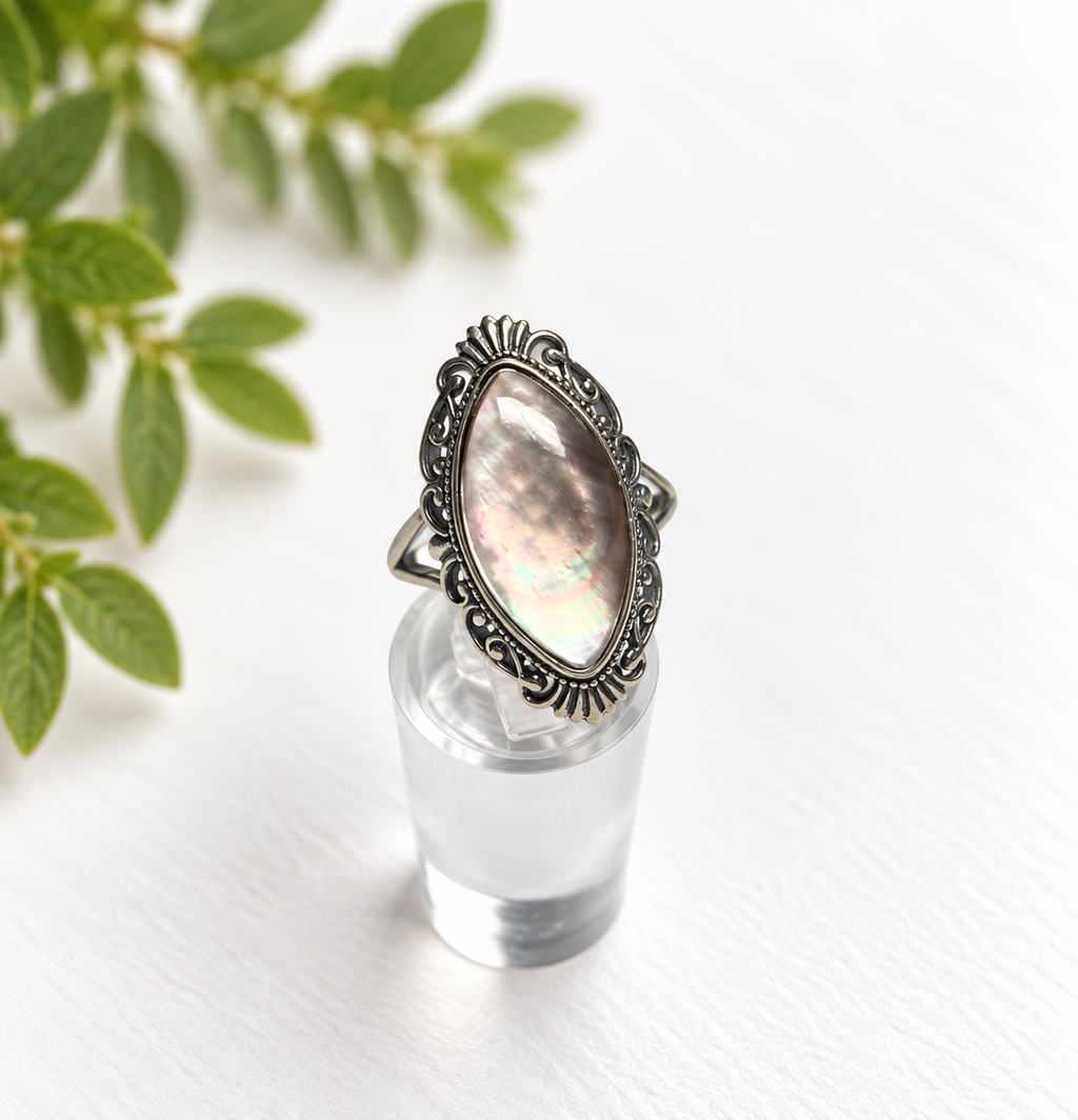Black Shell marquise ring - S925